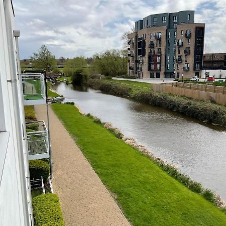 Beautiful Riverview Apartment Τσέλμσφορντ Εξωτερικό φωτογραφία