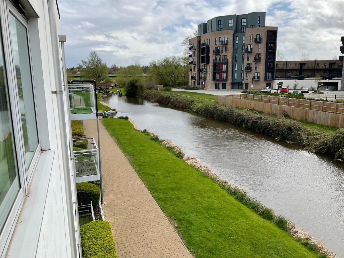 Beautiful Riverview Apartment Τσέλμσφορντ Εξωτερικό φωτογραφία