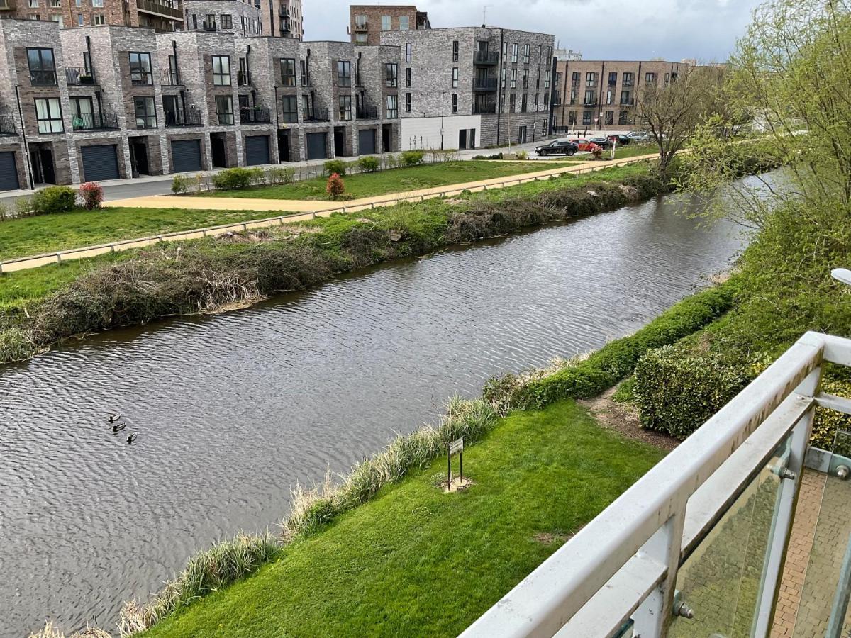 Beautiful Riverview Apartment Τσέλμσφορντ Εξωτερικό φωτογραφία